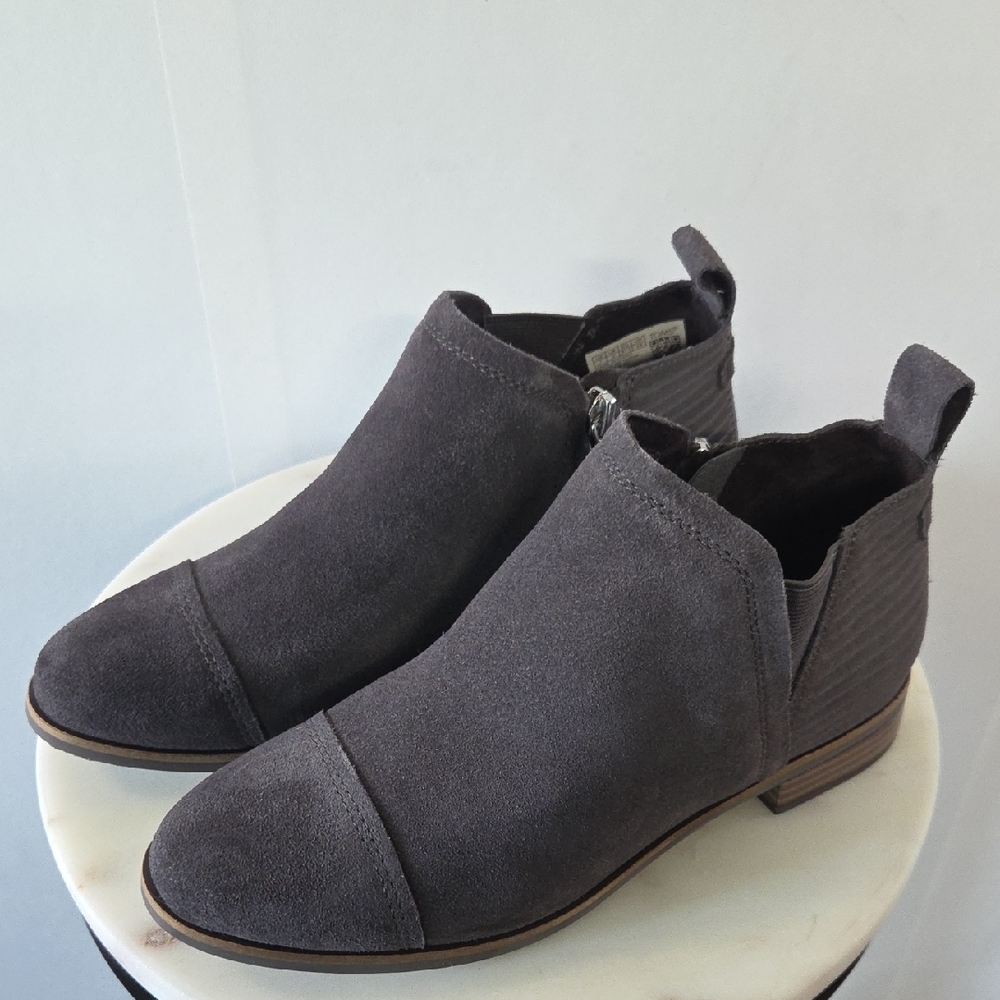 Toms Gray Suede Ankle Booties Size 7